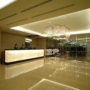 Holiday Inn Express Taipei Train Station By Ihg